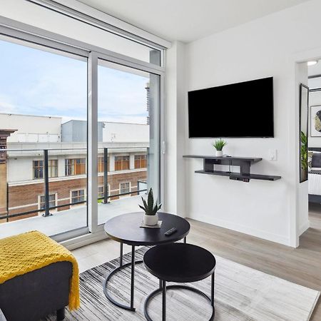 Brand New City Apt In Downtown فانكوفر المظهر الخارجي الصورة